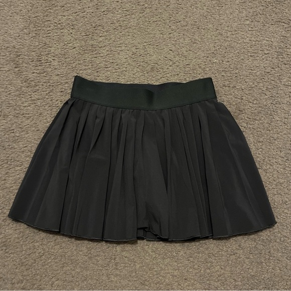 TNA Pleated Mini Tennis Skort - Picture 3 of 6
